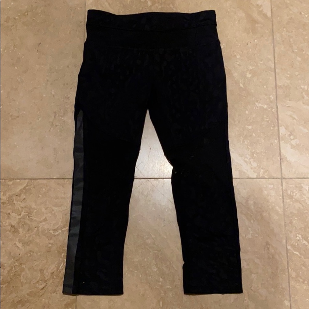 Lululemon crop pants